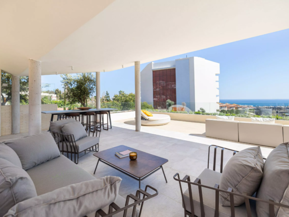 HIGUERON NORTH RESIDENCE