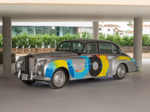 Higueron Car  at Hotel