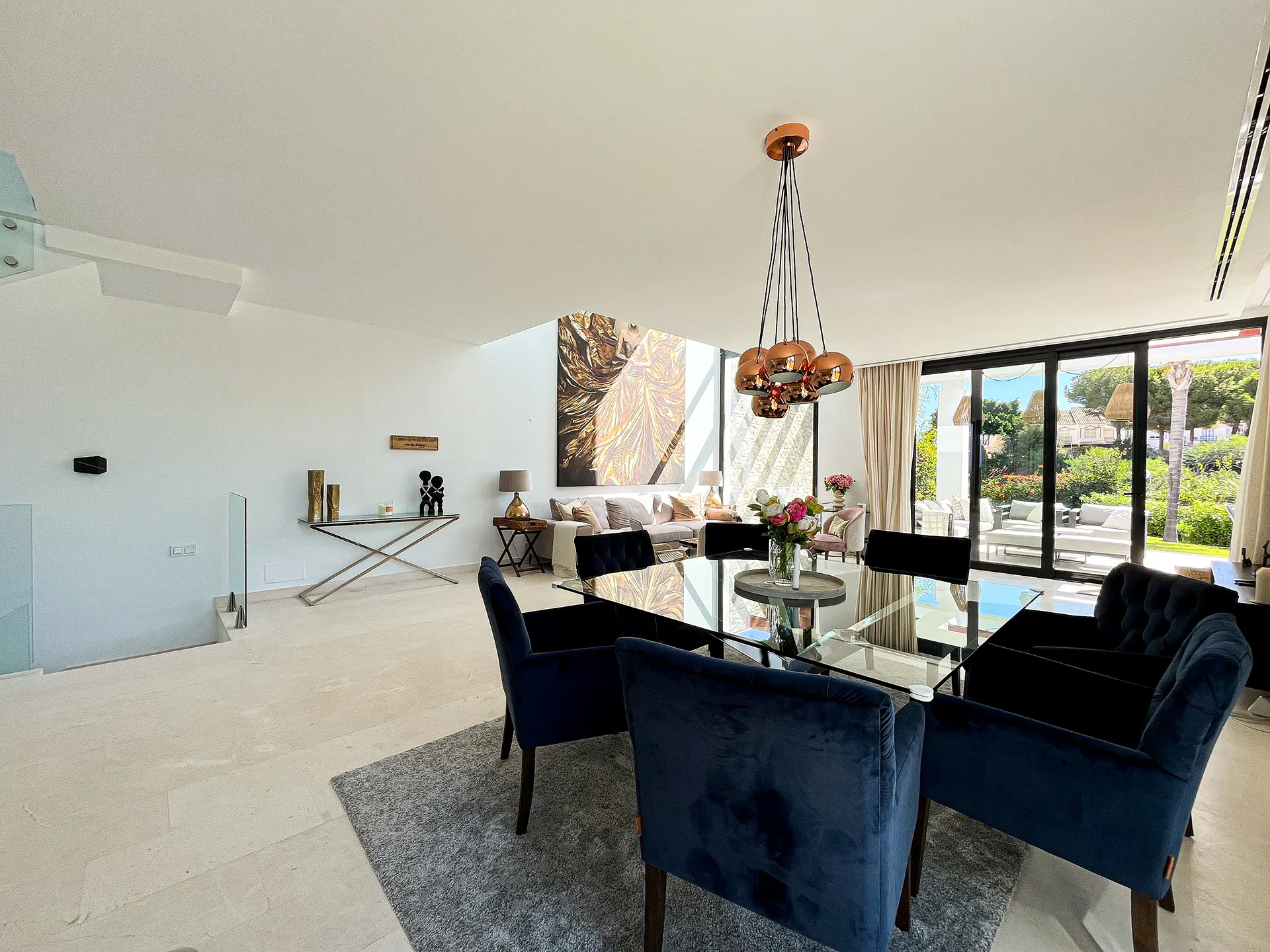 Green Hill 14 Livingroom