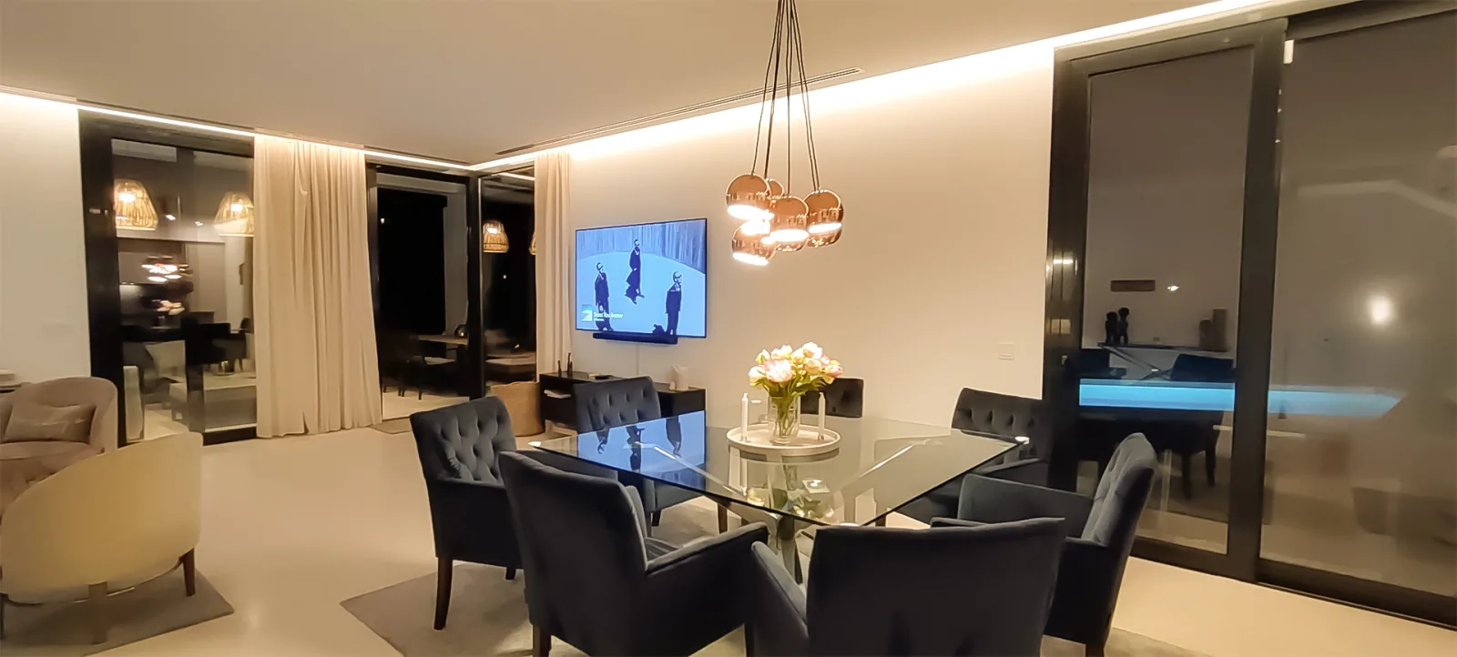 Green Hill 14  night view livingroom