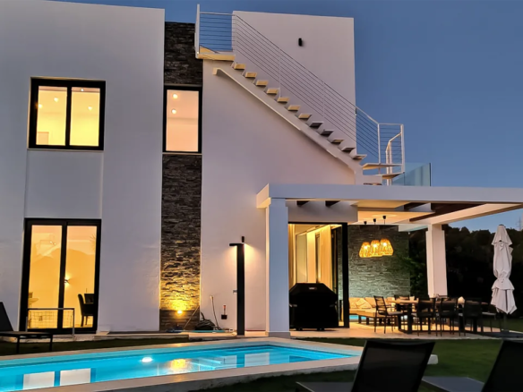 Green Hill 14  outdoor light