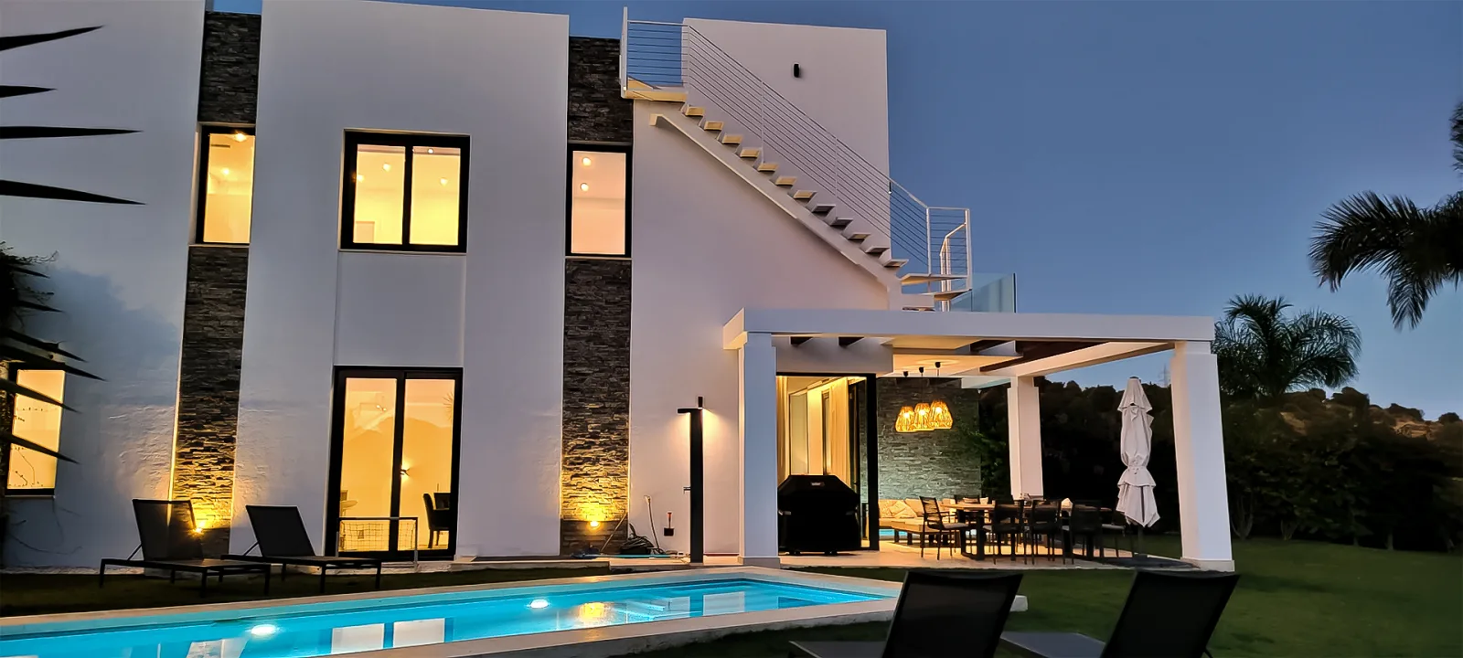 Green Hill 14  outdoor light