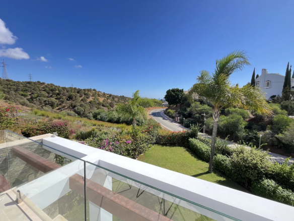 Green Hill 14  seaview