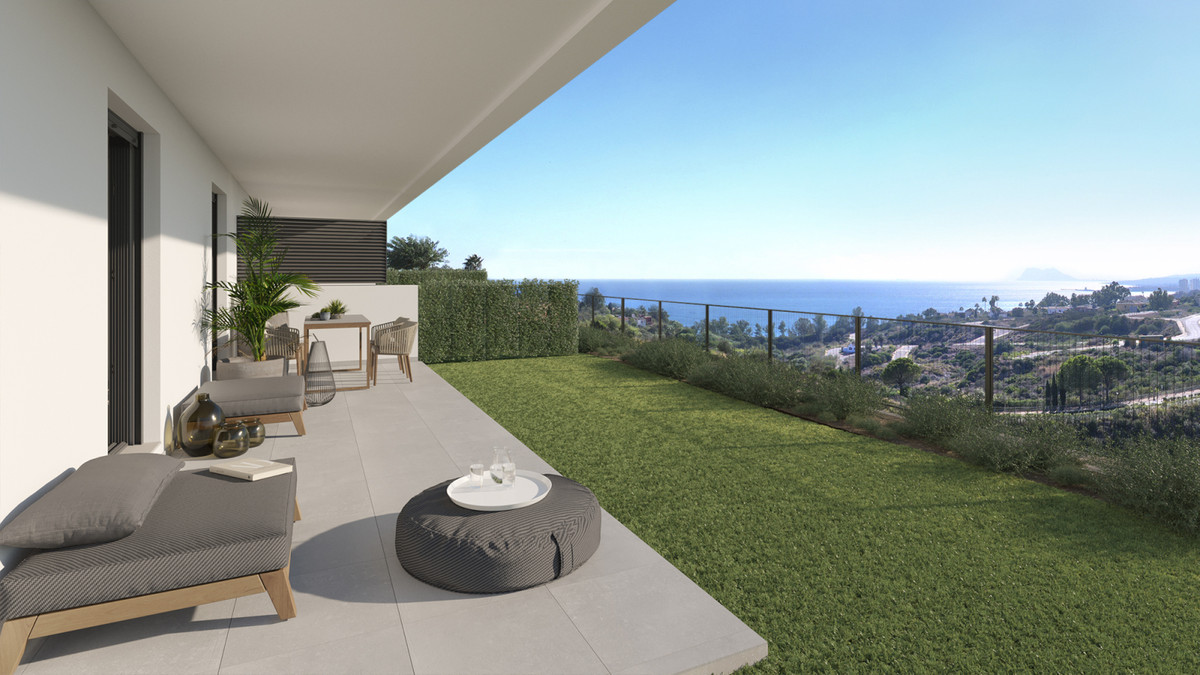 Blue View Heights – Manilva - privéterras en tuin met panoramisch zeezicht over de Costa del Sol