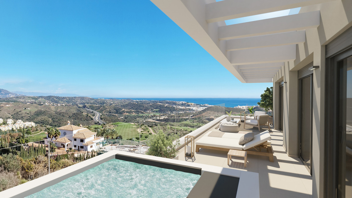 Calanova Collection – Mijas - Luxus-Terrasse mit Tauchbecken und Panoramablick auf Meer und Golfplatz