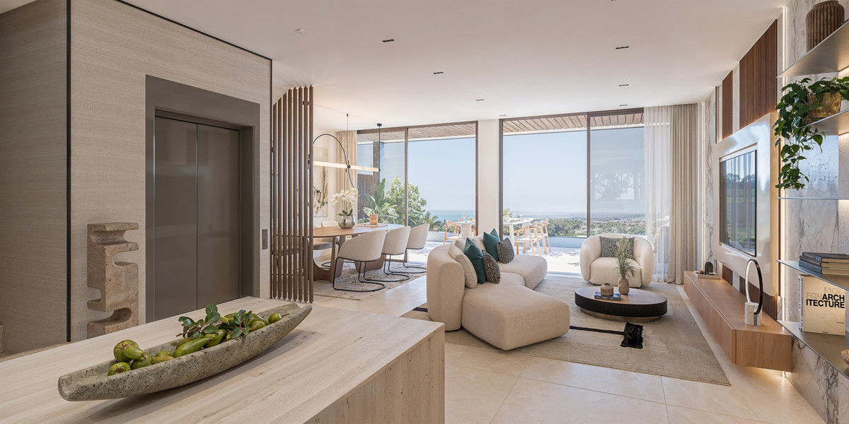 HAIKU Suites – Estepona - åben stue og spisestue med gulv-til-loft-vinduer og panoramaudsigt over havet