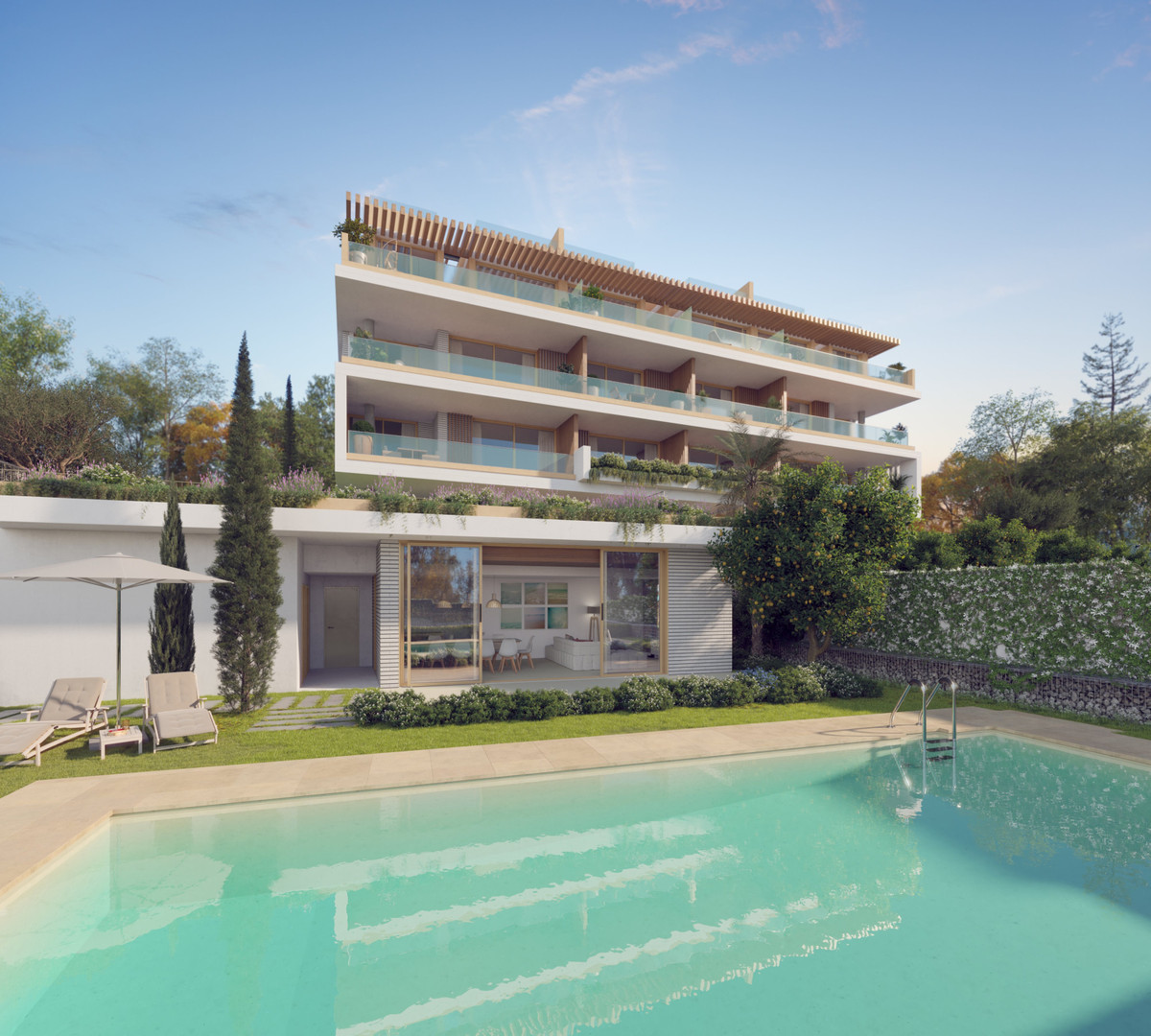 Kool Homes – Torremolinos - moderne lejlighedsbygning med pool, haveterrasser og glasaltaner