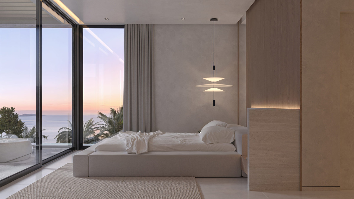 Lantana – Calahonda – minimalistisches Schlafzimmer mit Glaswänden, Pendelleuchten und Panorama-Meerblick beim Sonnenuntergang