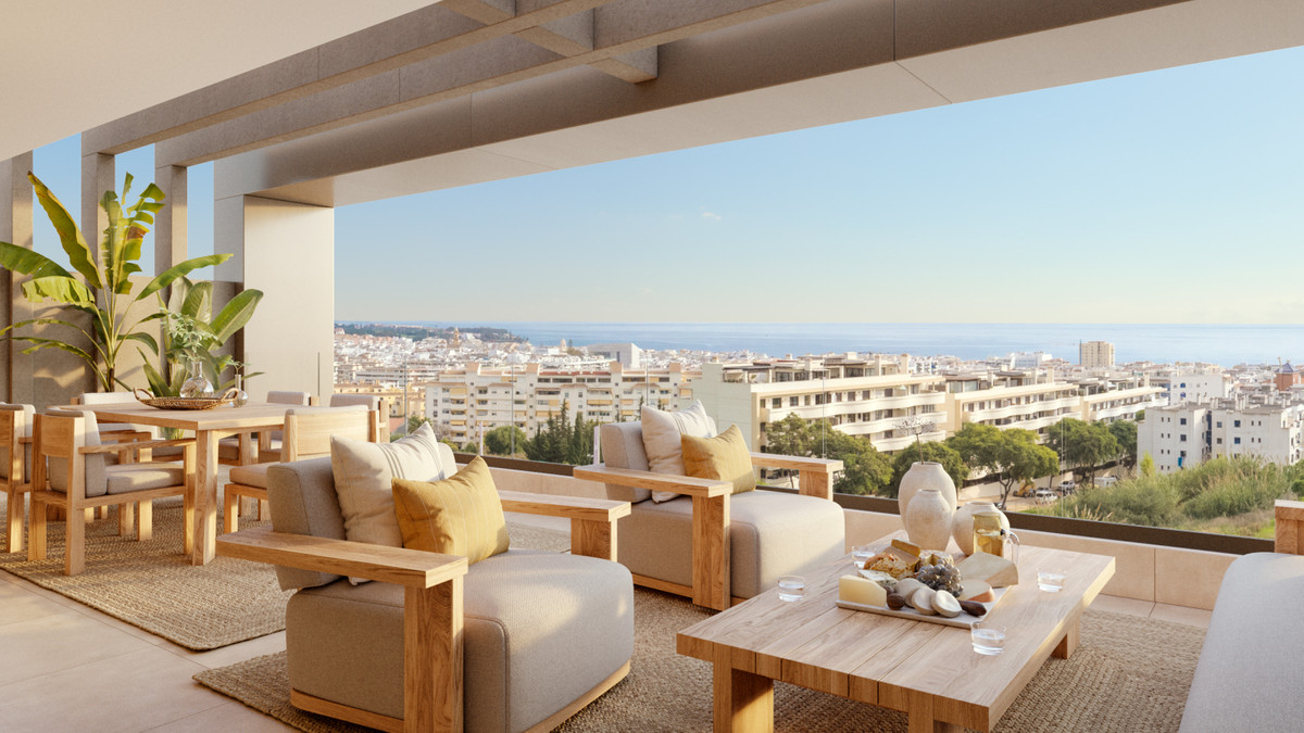Las Mesas Infinity Homes – Estepona - luxury terrace with teak furniture, sea views and city panorama