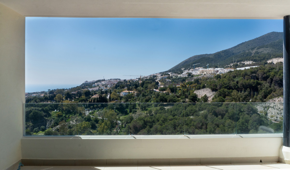 Mane Residences – Benalmadena - panoramic terrace view of hillside greenery, white villages and Mediterranean Sea