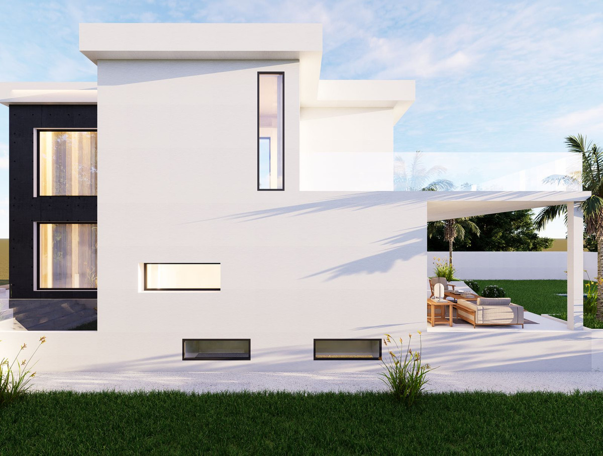 Sakura – Valle Romano – moderne zweistöckige weiße Fassade mit überdachter Terrasse und gepflegtem Garten