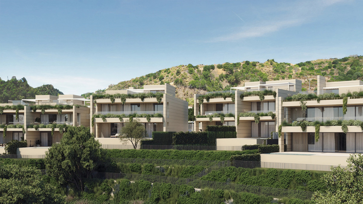 Sira Homes – Elviria - luxuriöse Neubau-Reihenhäuser mit üppigen Terrassen und Bergkulisse in Elviria, Málaga