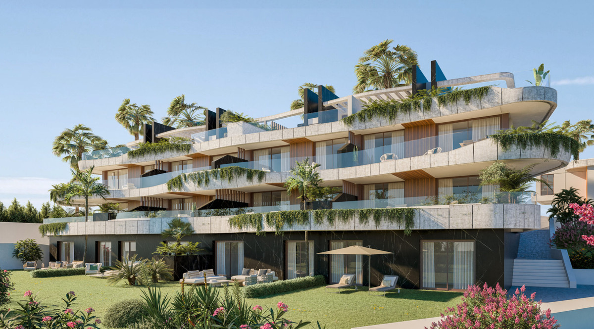 Zew Elviria – Marbella - luksuriøs boligeksterior med terrasser, frodig beplantning og velholdte haver