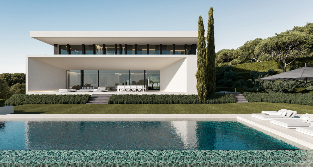 El Bosque II – Villa Forest Edge – Benahavís - moderne zweistöckige weiße Villa mit Pool, Terrasse und Zypressen