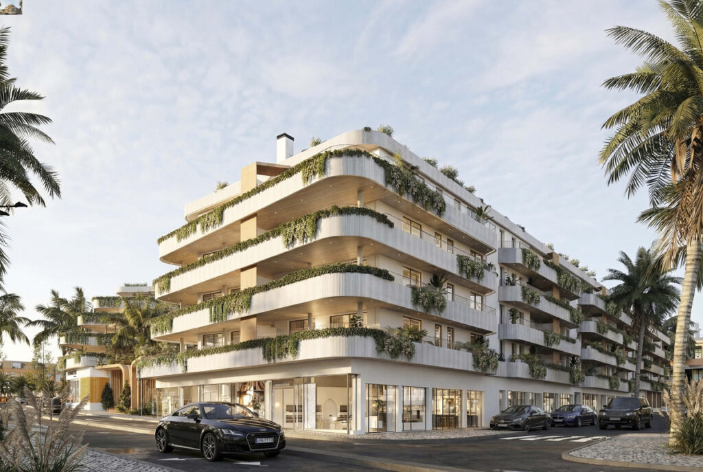 The Grove – Marbella - luksuriøs nybygget facade med frodige grønne balkoner og palmetræer