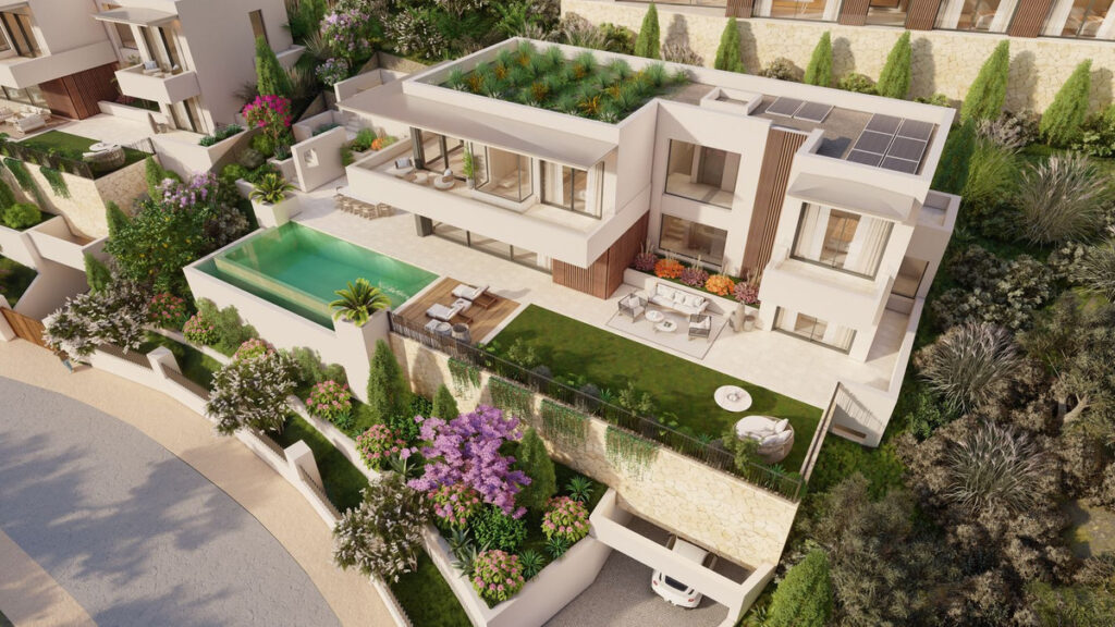 SOLARA II – Altos de los Monteros - Luftaufnahme einer Luxusvilla mit Infinity-Pool, Gründach, Solaranlage und Gartenanlagen
